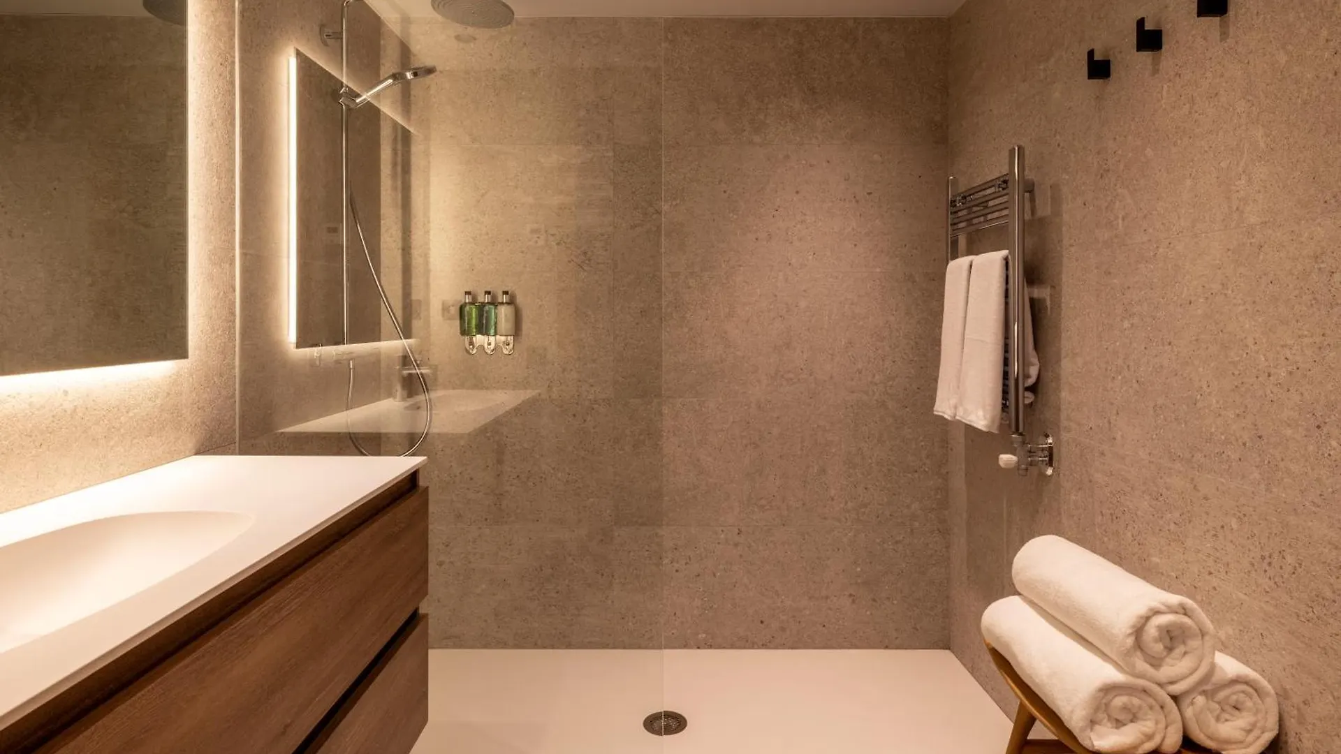 Apartment Un Diamante De Montana L A Pie De Pistas De Esqui - Gimnasio - Sauna - Piscina L 8Pax L By Bonesvacances El Tarter Andorra